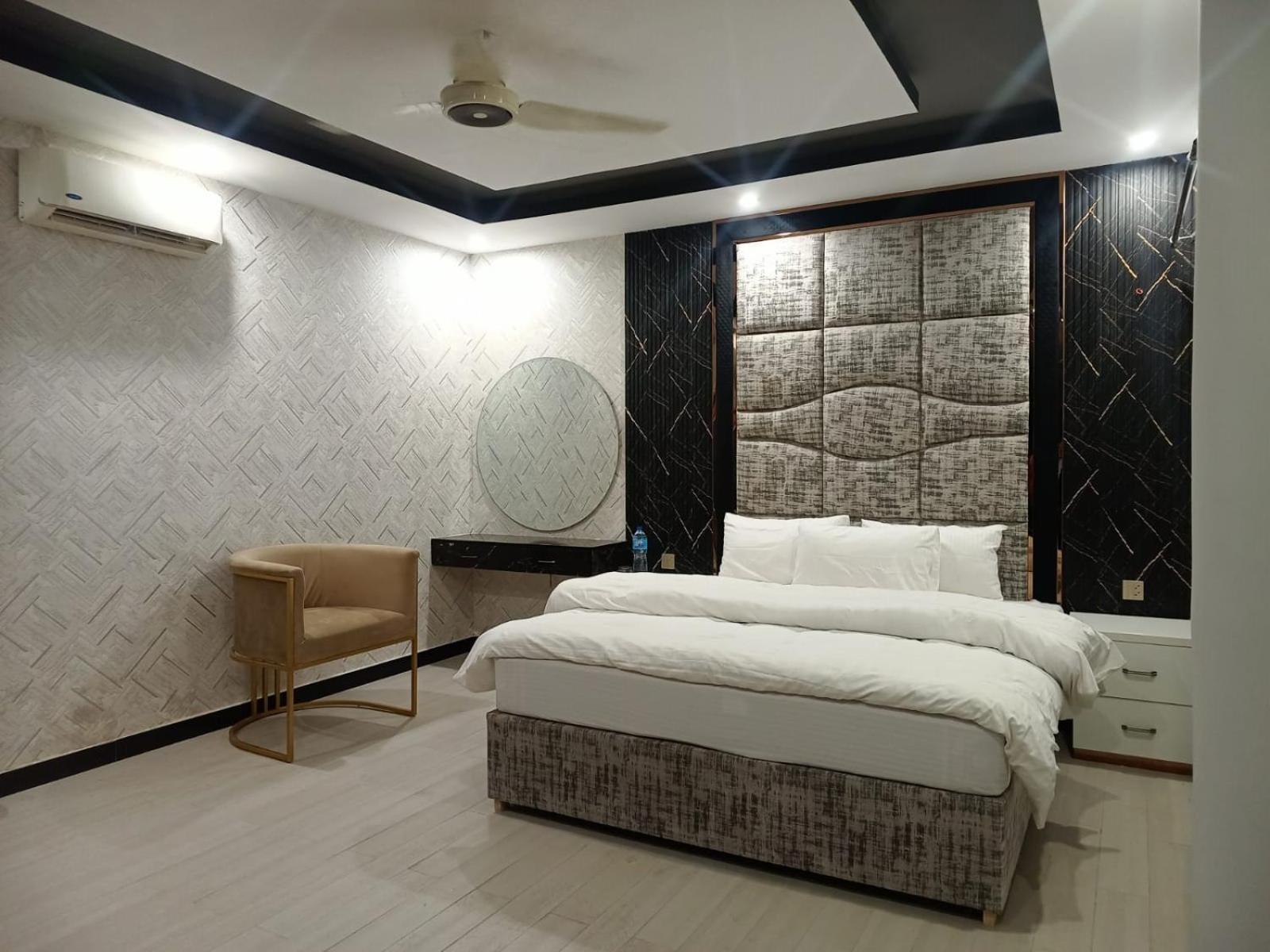 Four Season Boutique Hotel Islamabad Extérieur photo